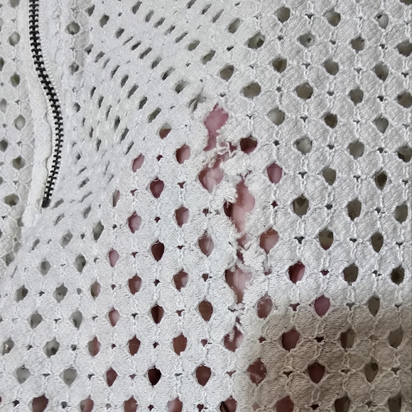 Size S Banana Republic Crew Neck Eyelet Lace Vintage Crop Top - Picture 11 of 12